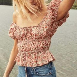 ADIE TOP -- CORAL POPPY BELL FLORAL